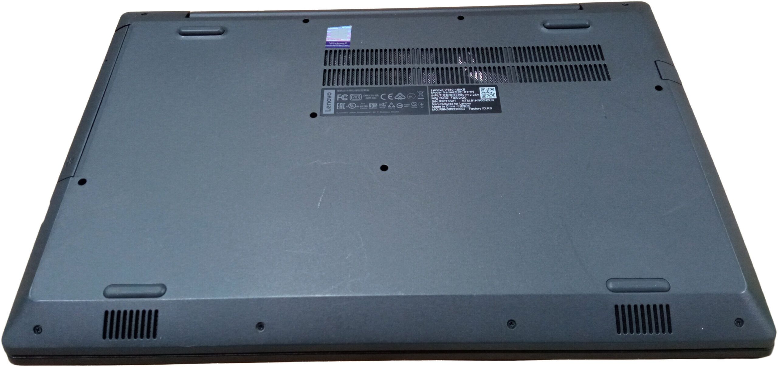 Lenovo V130-15IKB 15.6in Laptop — Intel Core i5-7200U, 4GB RAM, 128GB SSD 3 Lenovo V130-15IKB 15.6in Laptop — Intel Core i5-7200U, 4GB RAM, 128GB SSD - Image 3